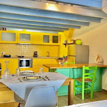 Apartament Seafront - Harbour View , Pitini 2 *