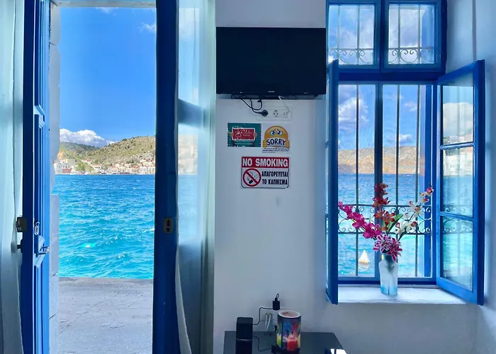 Apartament Seafront - Harbour View , Pitini 2