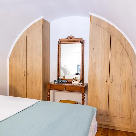 Apartman Seafront - Harbour View , Pitini 2 *
