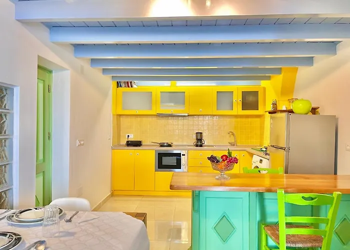 Seafront - Harbour View , Pitini 2